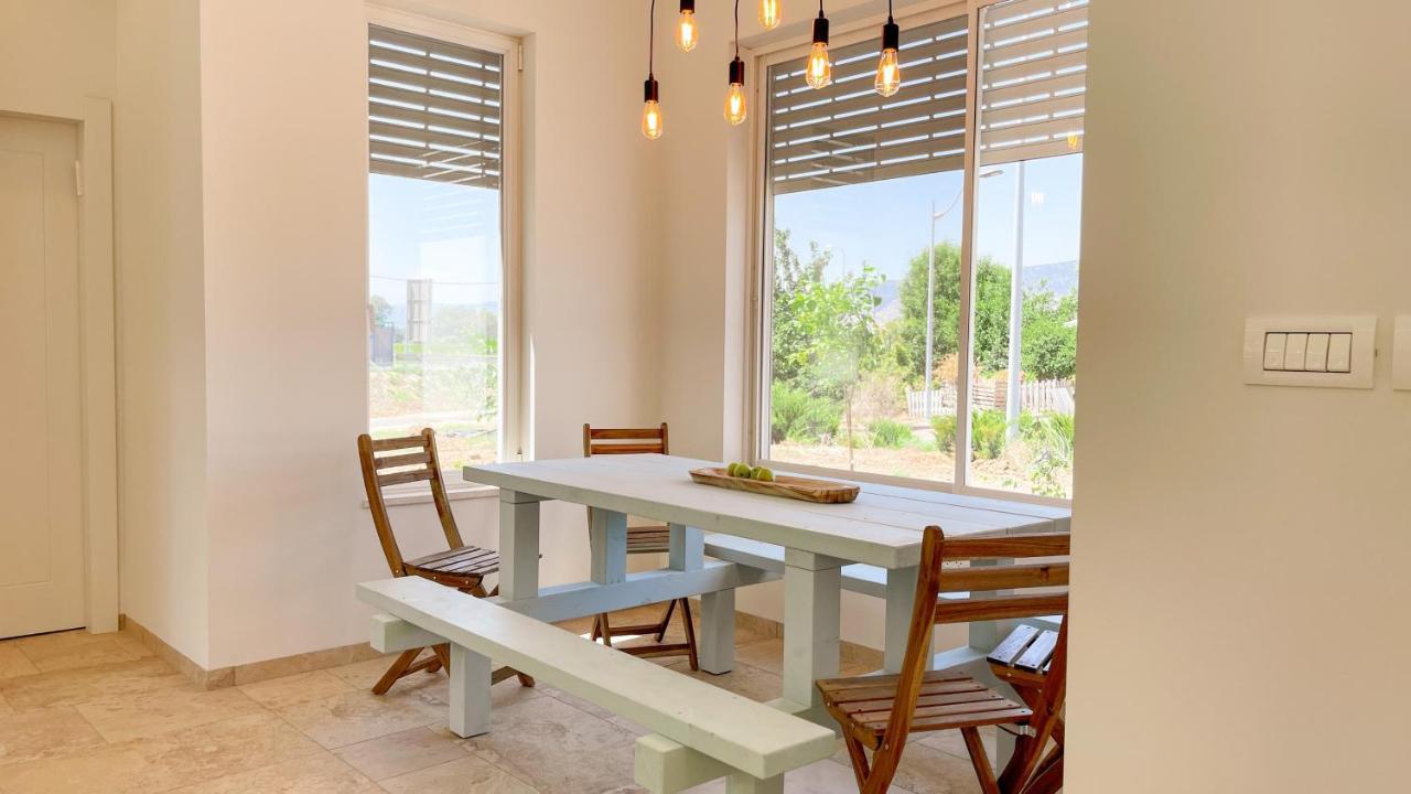 הבית הלבן בכפר בלום Villa Eksteriør bilde